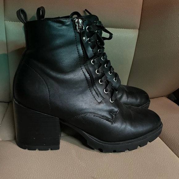 Chunky heeled boots size 38 - Picture 1 of 6